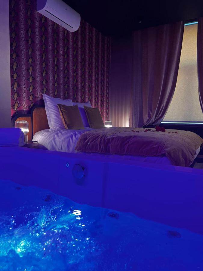 Hotel Mademoiselle Liege Bagian luar foto