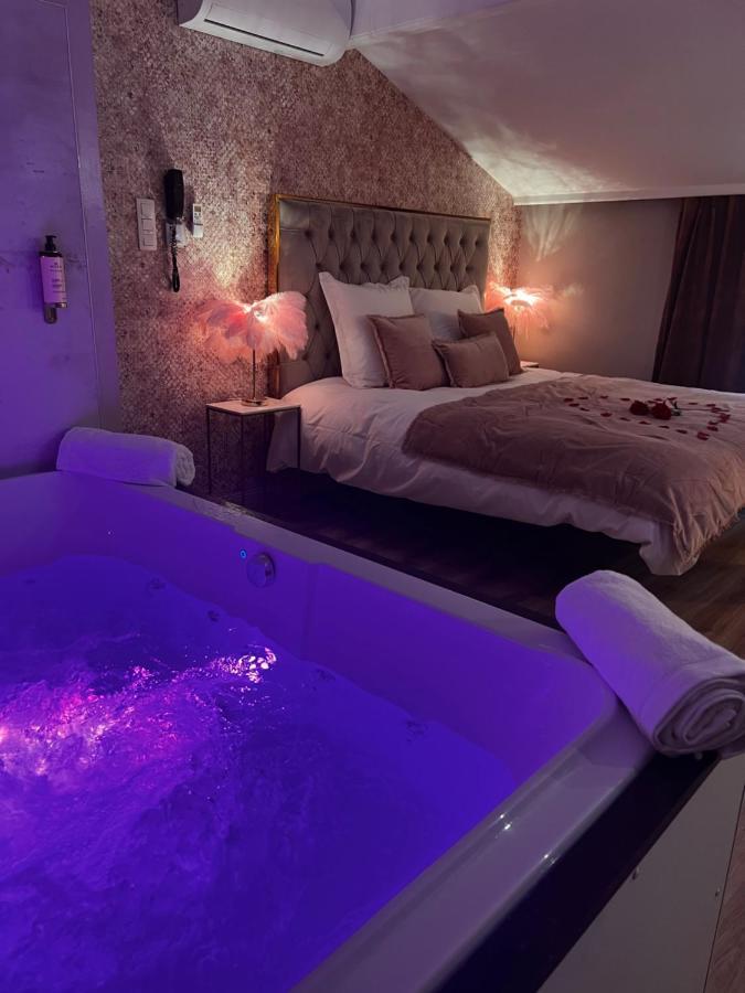Hotel Mademoiselle Liege Bagian luar foto