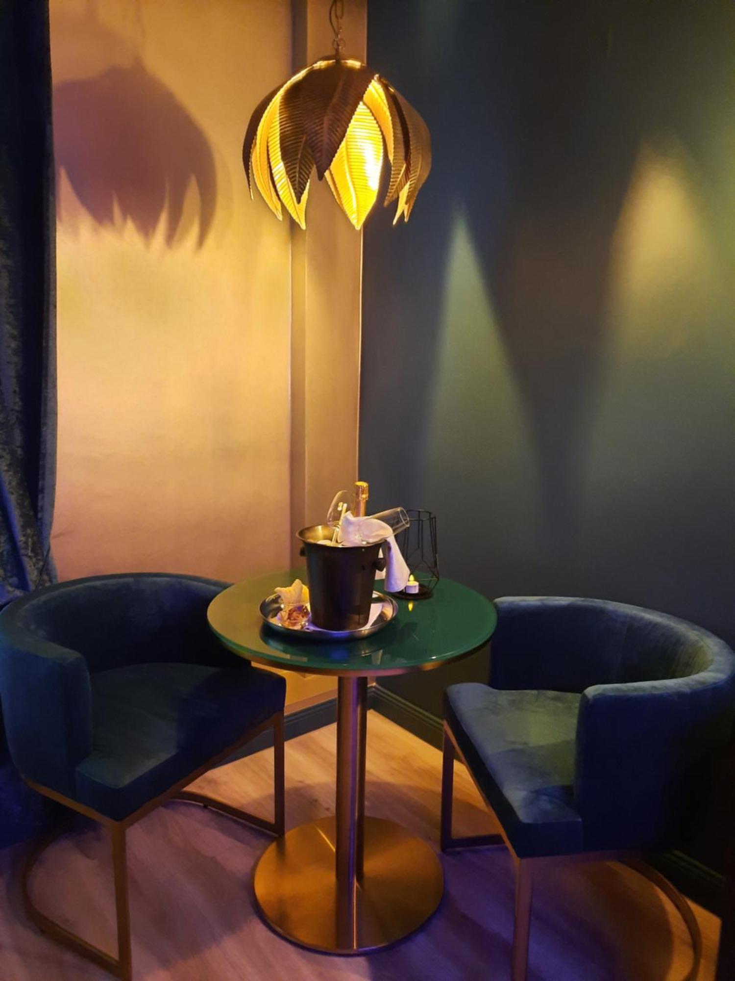Hotel Mademoiselle Liege Bagian luar foto