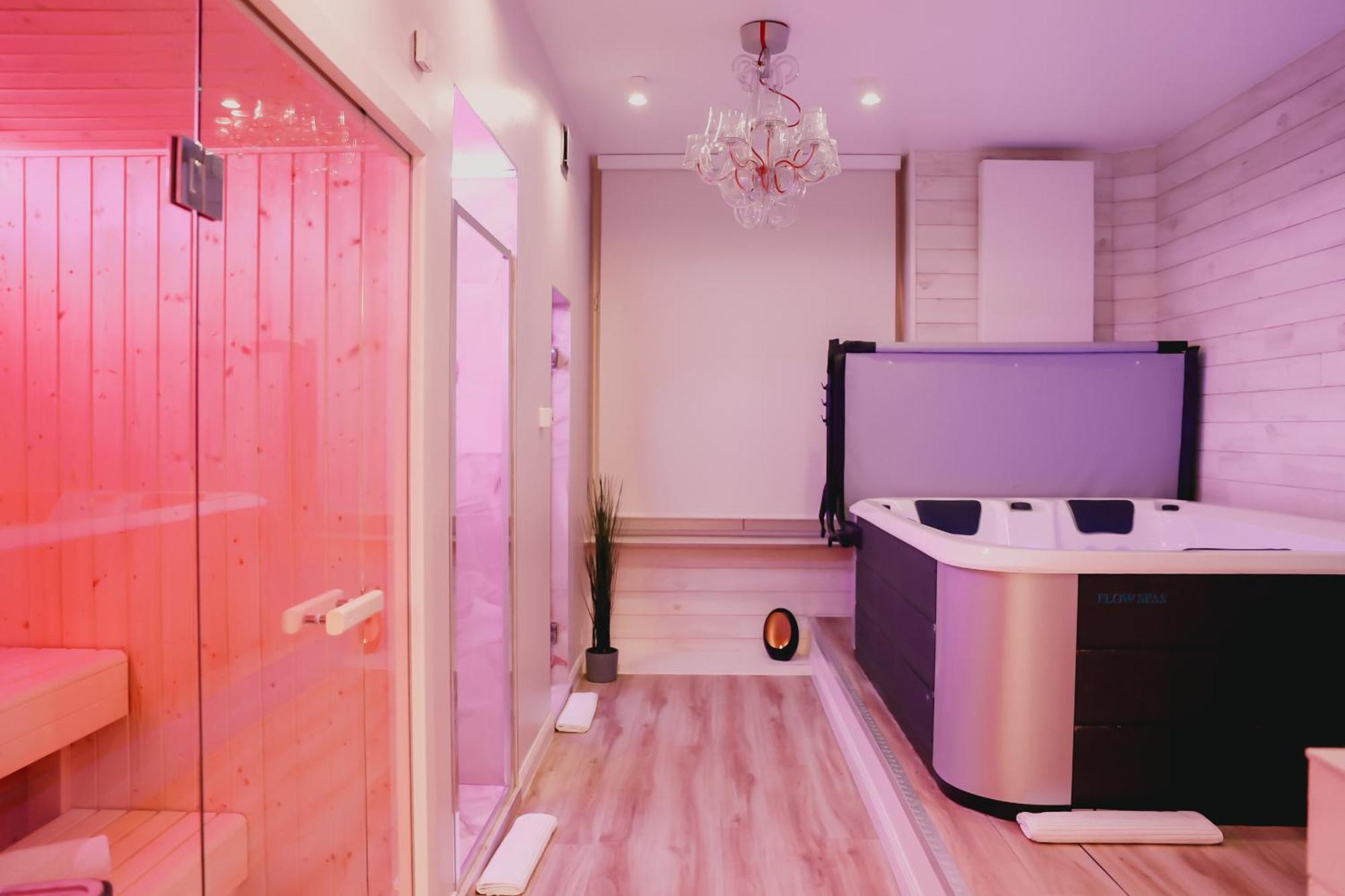 Hotel Mademoiselle Liege Bagian luar foto