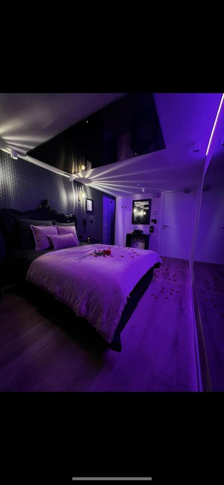 Hotel Mademoiselle Liege Bagian luar foto